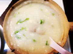 -新大咀港式茶餐厅(宝山万达店)