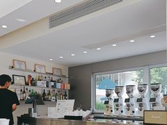 -HUGS coffee(东区店)