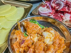 -围炉肉舍丹东海鲜烤肉·烤活鳗(步行街店)