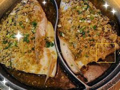 -阿瓦山寨·湘菜现炒·剁椒鱼头王(咸阳总店)