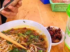 -越洋肖氏老米线(杨家坪店)