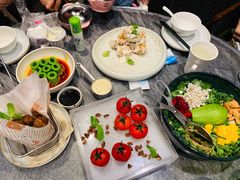 番茄脆菇沙拉-小大董·烤鸭(王府井apm店)