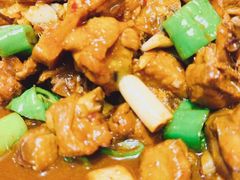 -俭寨大盘鸡·手抓肉·烧烤新疆菜(乌苏路店)
