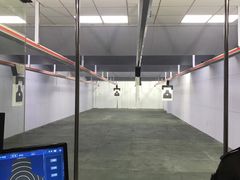 -都市枪神实弹射击俱乐部