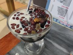 -黄师奶甜品店