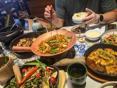 -云海肴·汽锅鸡·云南菜(天山百盛优客店)