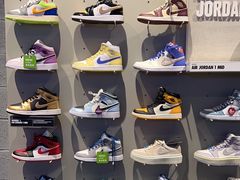 -NIKE品牌体验店(金源新燕莎店)