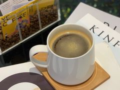 红茶美式-YECLIP COFFEE黄色回形针咖啡