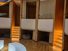 -涨巢·潮玩水疗局