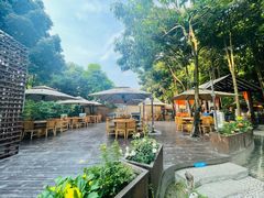 -二荆条·蜀鲜汇城市森林火锅