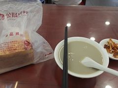 -聚德华天护国寺小吃(甜水园店)