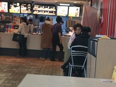 -麦当劳(新城市广场店)