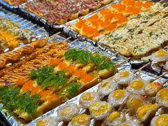 -席娜卡琳火车铁道夜市