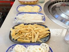 -崔记老东北传奇铁锅炖(横店总店)