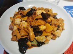 腊八蒜烧肥肠-大海碗·京菜炸酱面(雍和宫店)