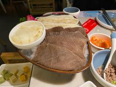 -左庭右院鲜牛肉火锅(浦江欢乐颂店)