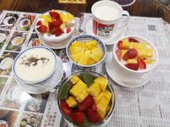 翡翠凉粉加杂果-周大娘牛乳(旧寨古村总店)
