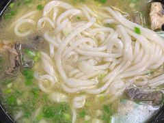 乌鸡汤饵丝-沈记土鸡米线(七星街品牌中心店)