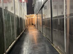 -易学羽毛球培训中心(铜川路店)