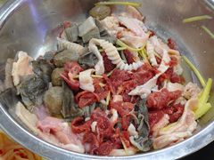 -周良天山牛杂城(天山路总店)