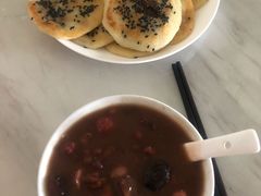 -爱的果实月嫂育婴师(世纪东方店)