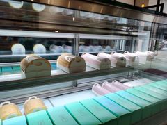 -顶东面包花园·生日蛋糕(世博店)
