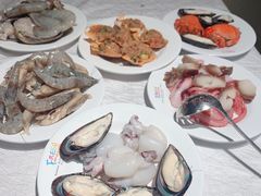 -领鲜活海鲜榴莲自助火锅(东门店)