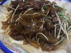 传统干炒牛河-荔银肠粉·非遗手藝(夫子庙店)