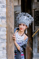 -苗韵服饰工作室(乌江寨店)