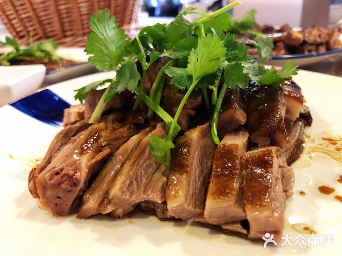 肉神潮汕卤鹅图片