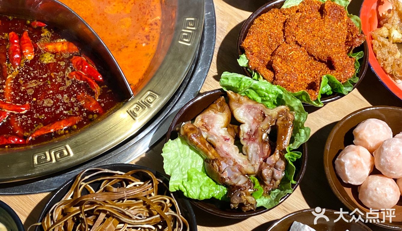 火锅涮猪蹄你吃过吗！！糯叽叽的真的绝