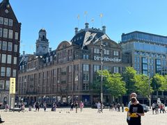 -De Bijenkorf百货公司