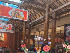 -阿瓦山寨·湘菜现炒·剁椒鱼头王(咸阳总店)