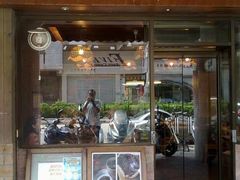 门面-檀香山咖啡(洋酒专门店)