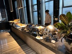 -唐拉雅秀酒店-西锦汇空中BBQ·思创餐厅