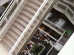 -ROAST coffee & eatery