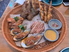 泰式碳烤大拼盘-曼泰·泰餐(江南环球港店)