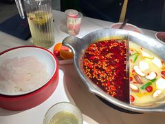 -九鼎轩脆毛肚火锅(宝山万达店)