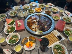 -忘情水鱼头·鲜鱼火锅(滨江中路店)