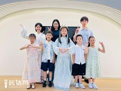 -蓝话筒·少儿成人演讲口才·主持朗诵·戏剧表演(大华第一坊店)