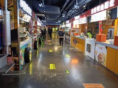 -第5大道精品休闲购物广场