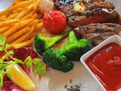-WOLFGANG PUCK KITCHEN & BAR(迪士尼小镇店)