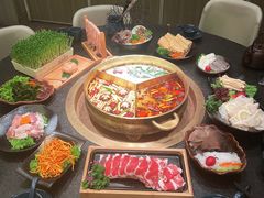 -湊湊火锅·茶憩(打浦桥日月光店)