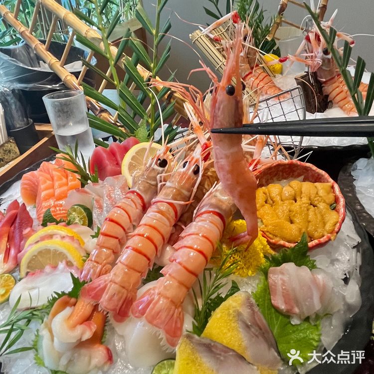 武汉宝藏日料店|驱车只为 了这口日料放题!!  