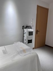-康美贞·痘肌养护管理中心