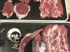 -老牌坊云南鱼豆花火锅(爱建店)