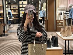 -宁波杉井奥特莱斯广场