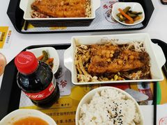 -鲲少爷烤鱼饭.螺蛳粉·清真(爱琴海店)