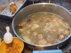 -一席地·本地鸡窝·杭帮鸡火锅(萧山银隆百货店)