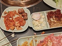 -梨花甄选自助烤肉(小寨原力场店)